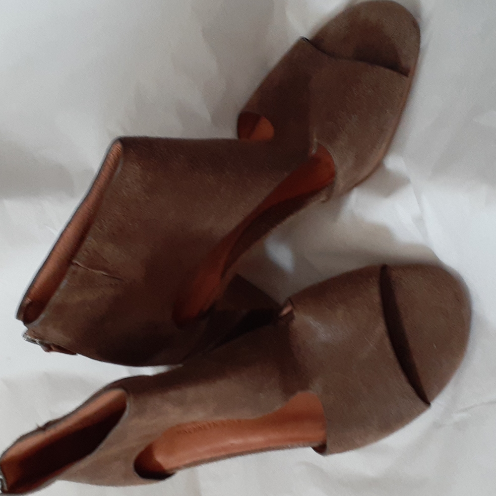 Gentle Souls Charlene Block heel Shooties sandals brown tan 6.5